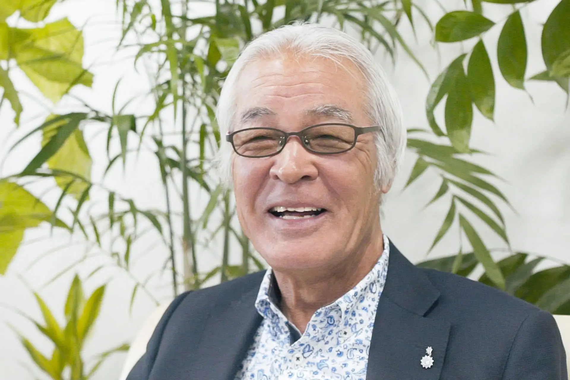 代表取締役社長 大間岩夫
